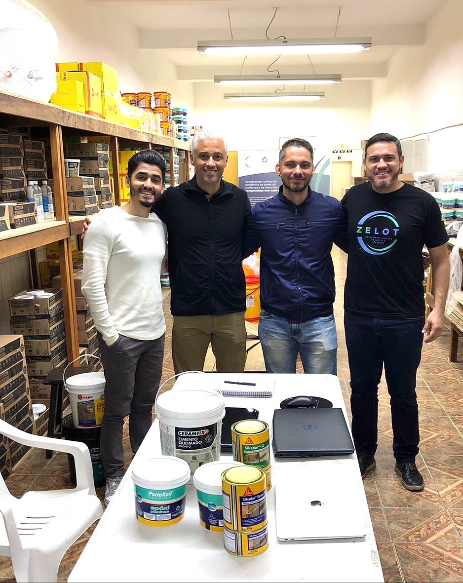 Time Fivep em visita presencial a cliente parceiro